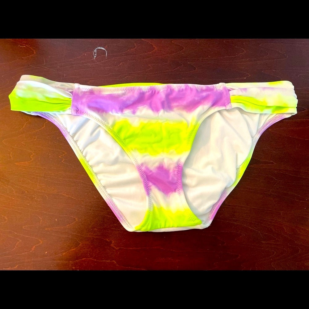 Victoria’s Secret bikini bottoms